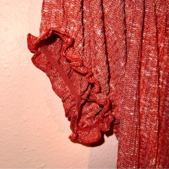 #027 🥀 NWT $24.00 | Coral Puffed Sleeve Crop Top - Picture 7 of 8